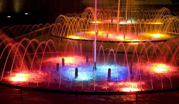 Fuente ornamental con control electrónico