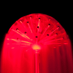 Mini-hémisphére d'eau éclairé en rouge