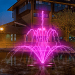 Fuente ornamental iluminada realizada con una de nuestras Coronas Especiales