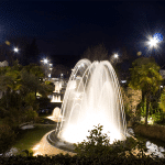 Fuente ornamental con varios chorros de lanza III