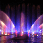 Fontaine à jet d'eau éclairée grâce à la technologie LED et DMX