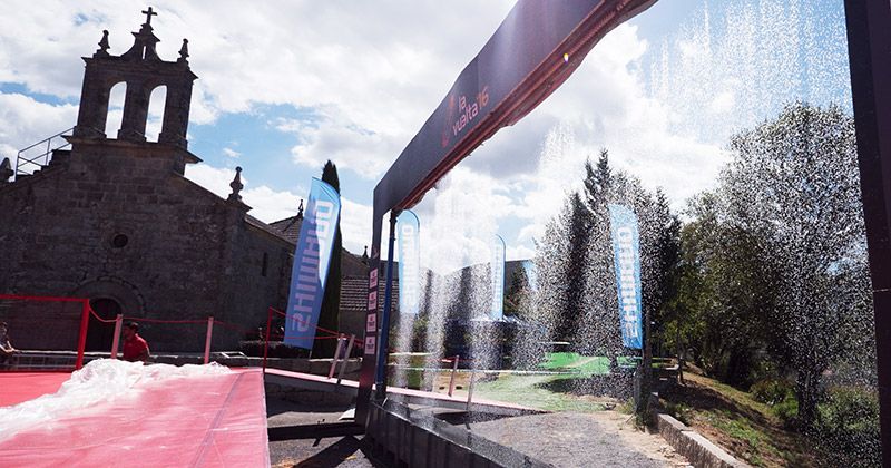 Water Curtain in the Tour of Spain 2016
