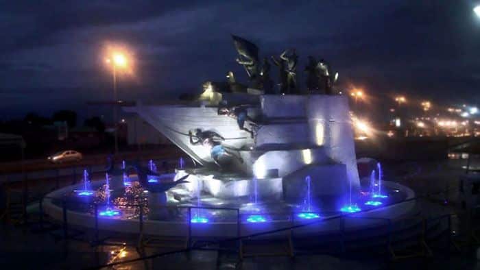 fountain goleta ancud illuminated