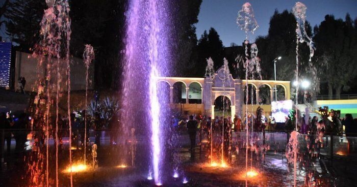 Dynamic and walkable fountain in La Paz, Bolivia