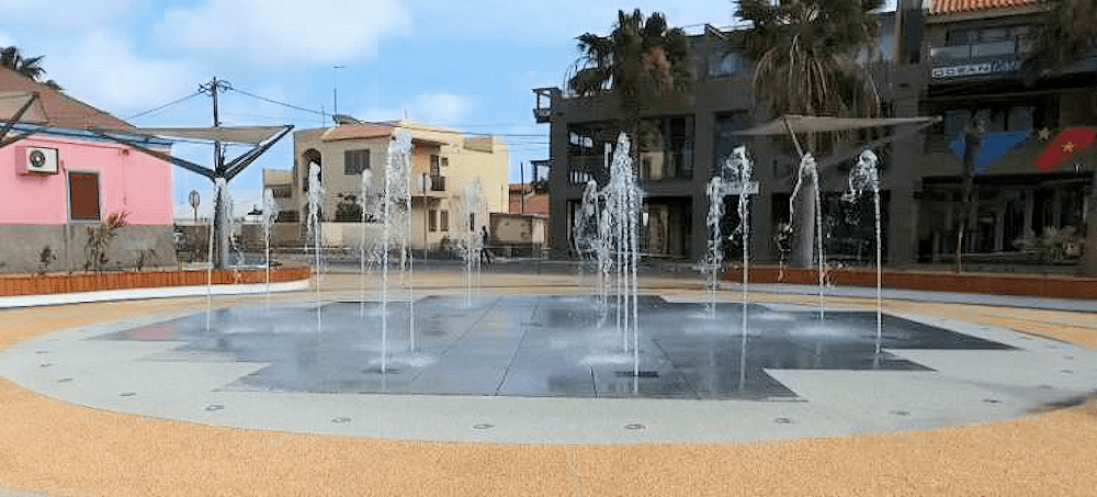 dry walkable fountain on Salt Island, Cabo Verde